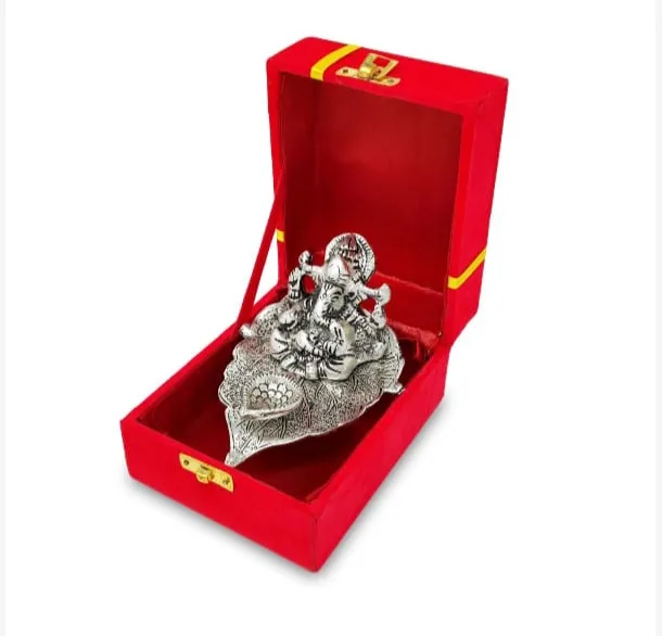 Bengalen German silver diya and Ganesh on leaf oil lamp
